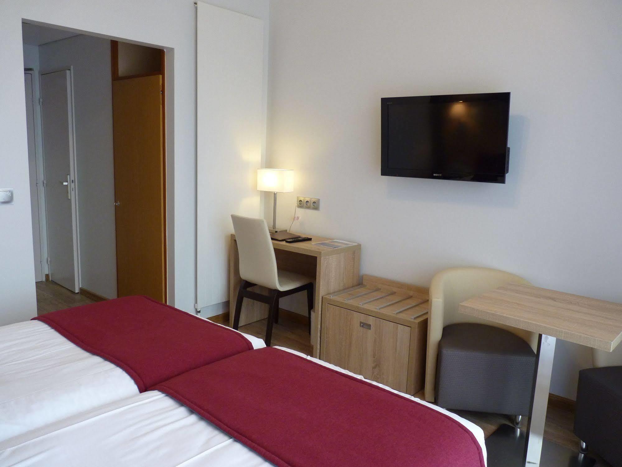 Logis Hotel Notre-Dame De Bonne Fontaine Danne-et-Quatre-Vents Ngoại thất bức ảnh